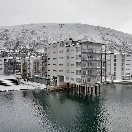 Apartment Northstay - Arctic View Apartment, Free Parking, Sleeps 4 *